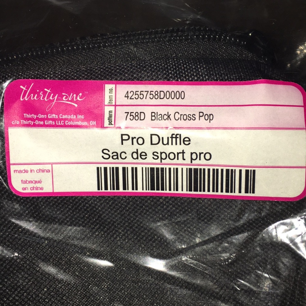 Thirty One Black Pro Duffle BRAND NEW